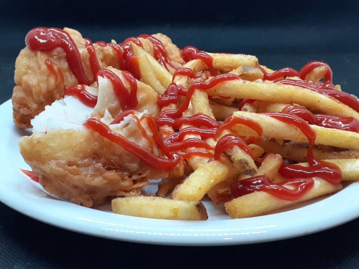 JAHZKITCHEN Fish & Chips with Ketchup