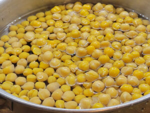Boiled & Peeled Chickpeas