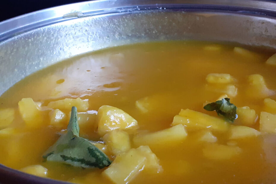 JAHZKITCHEN Sweet and Sour Pineapple Sauce