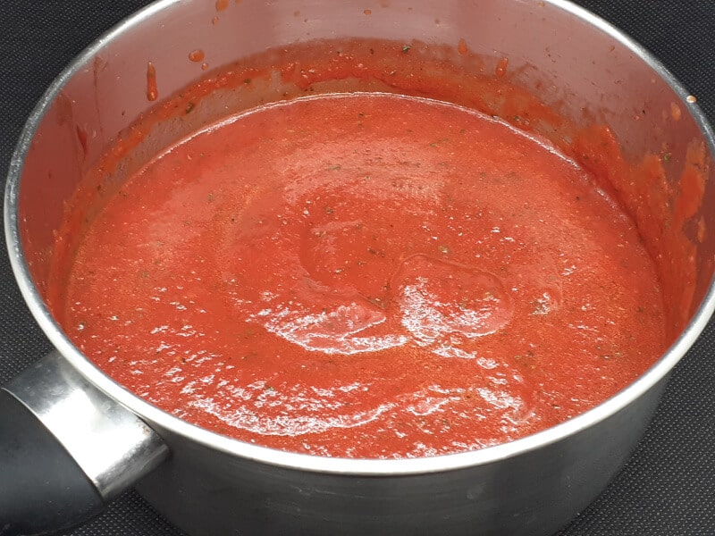 Quick Tomato Sauce with Passata