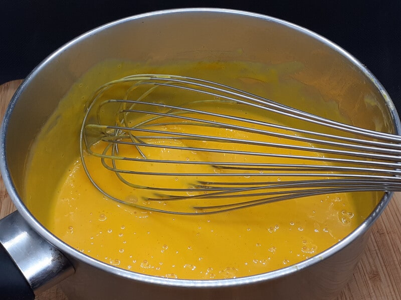 Base Cheese Whiz Sauce with Cheese Powder