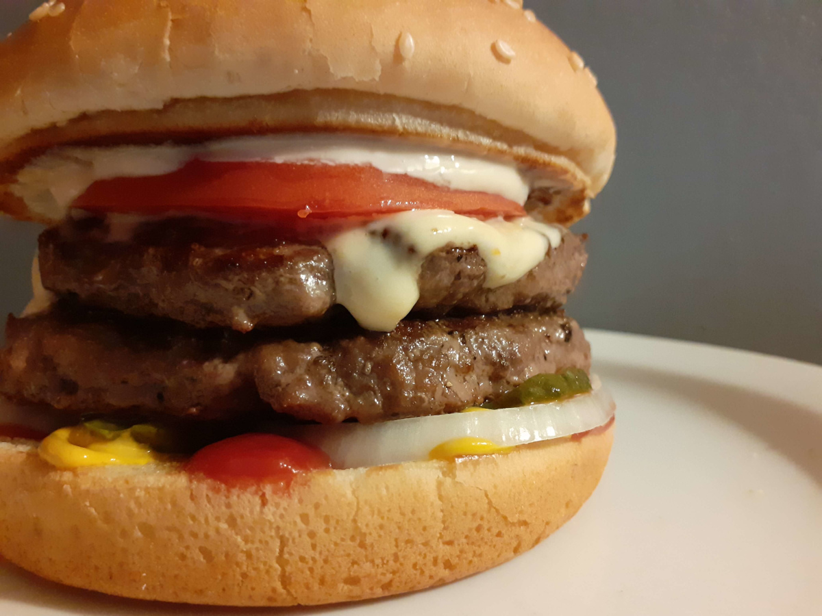 JAHZKITCHEN A&W Papa Burger