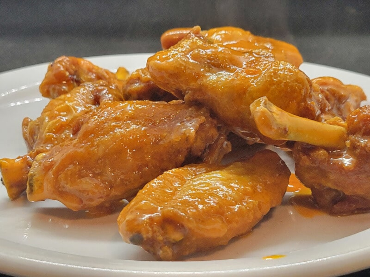 JAHZKITCHEN 12 piece Buffalo Wings 1 lb