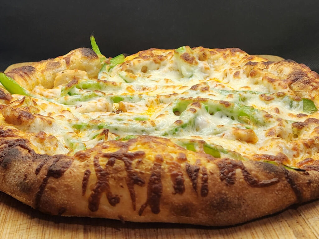 JAHZKITCHEN Buffalo Chicken Pizza no Finishing Sauce