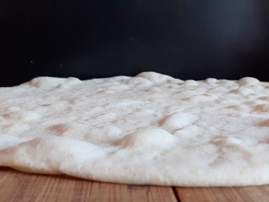 Top Parbaked Thin Crust