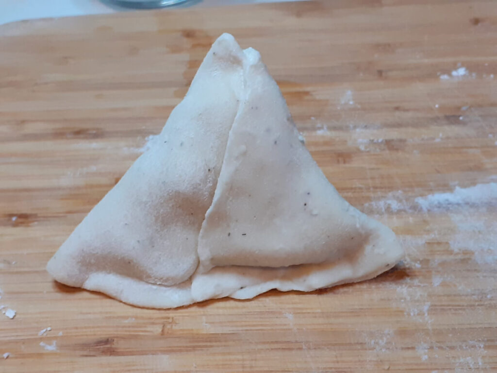 Samosa Wrapper Sealing the Ends