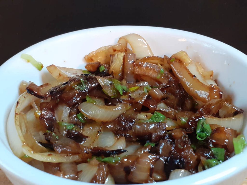 Caramelized Onions with Green Onions
