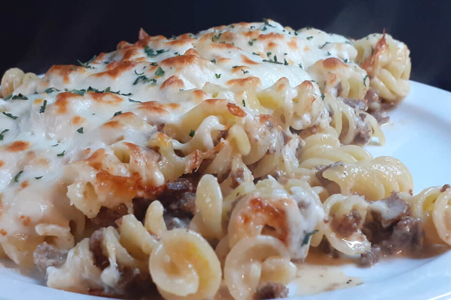 JAHZKITCHEN Donair Pasta Bake