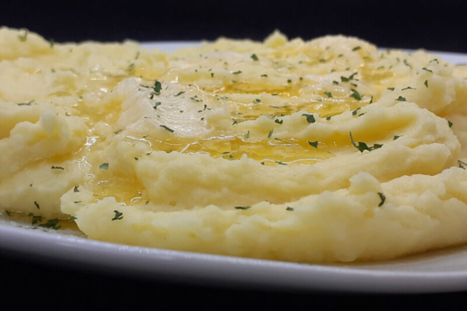JAHZKITCHEN Creamy Buttered Mashed Potatoes