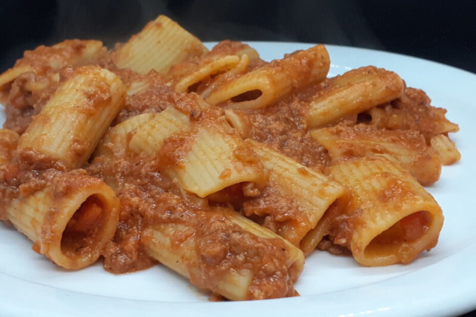 JAHZKITCHEN Rigatoni Bolognese