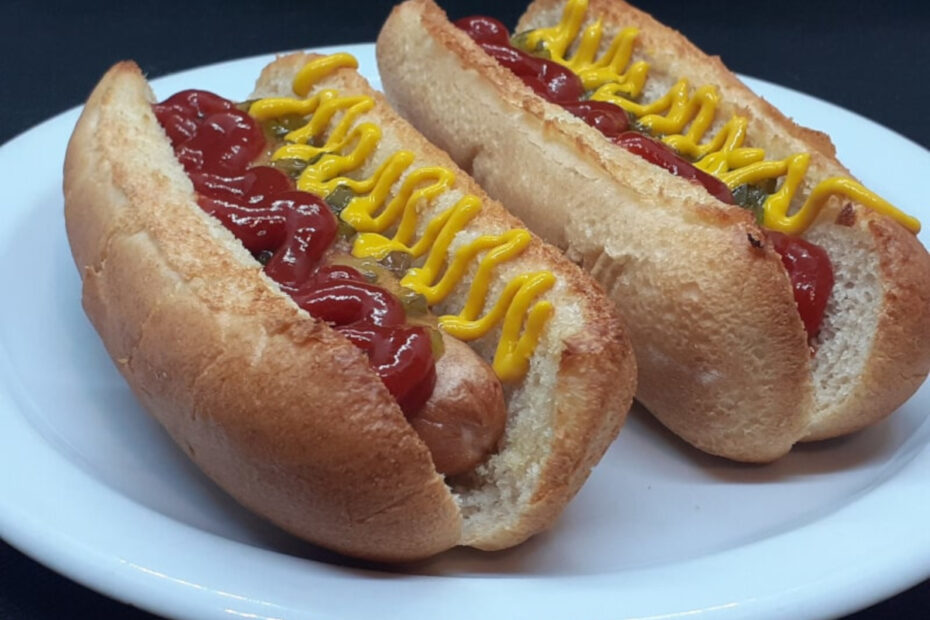 JAHZKITCHEN Steamed and Toasted with Fried Hot Dogs