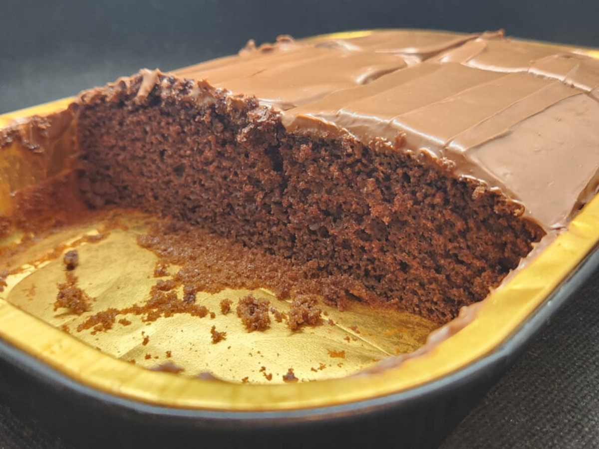 JAHZKITCHEN Double Chocolate Cake & Frosting