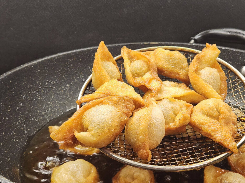 Spider Scoop Fried Wontons