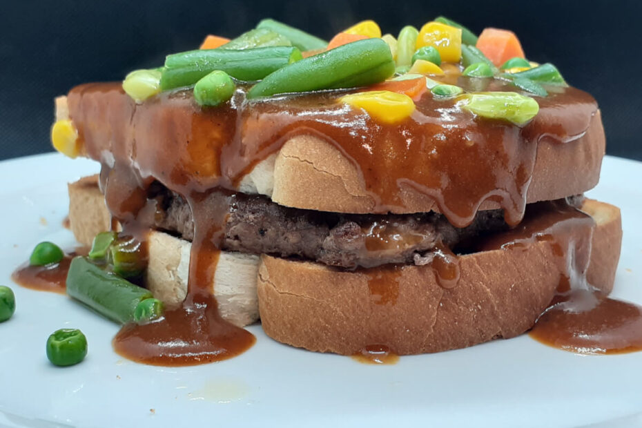 JAHZKITCHEN Hot Hamburger with Dark Brown Gravy